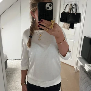 Busnel tröja  - Fin tröja från busnel🙌🏼 jätte bra skick! Nypris: 2500kr