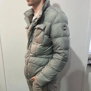 Colmar jacka - Colmar jacka i super bra skick. Använd förra vintern