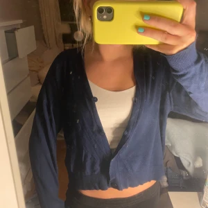 Stickad kofta - Storlek S