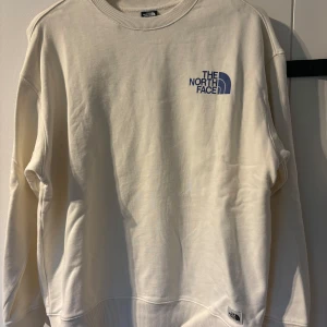 The North Face - Helt ny utan kvitto Storlek M  Lager 157, Ralph Lauren, Samso Samso, HM, Ck, Calvin Klein, Axel Arigato, Dickies, Colmar, Acne studios, Tnf, The Norh Face Weekday, East West