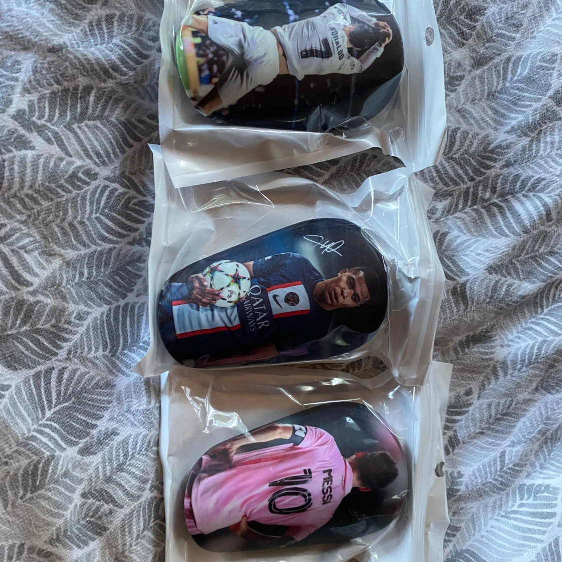 Messi benskydd  - 90