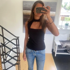 Zara topp - Vill topp som är öppen vid bröstet. Storlek L men passar mig som är en Xs/s, den är väldigt stretchig!😊