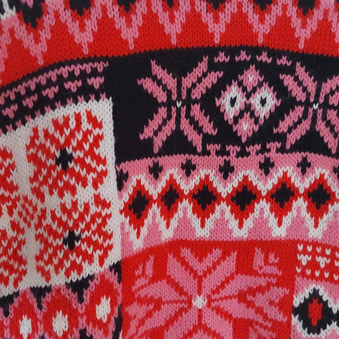 Färgglad stickad tröja från H&M - 92