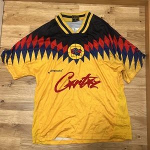 Corteiz Tshirt  - Några missfärgningar på därav priset 