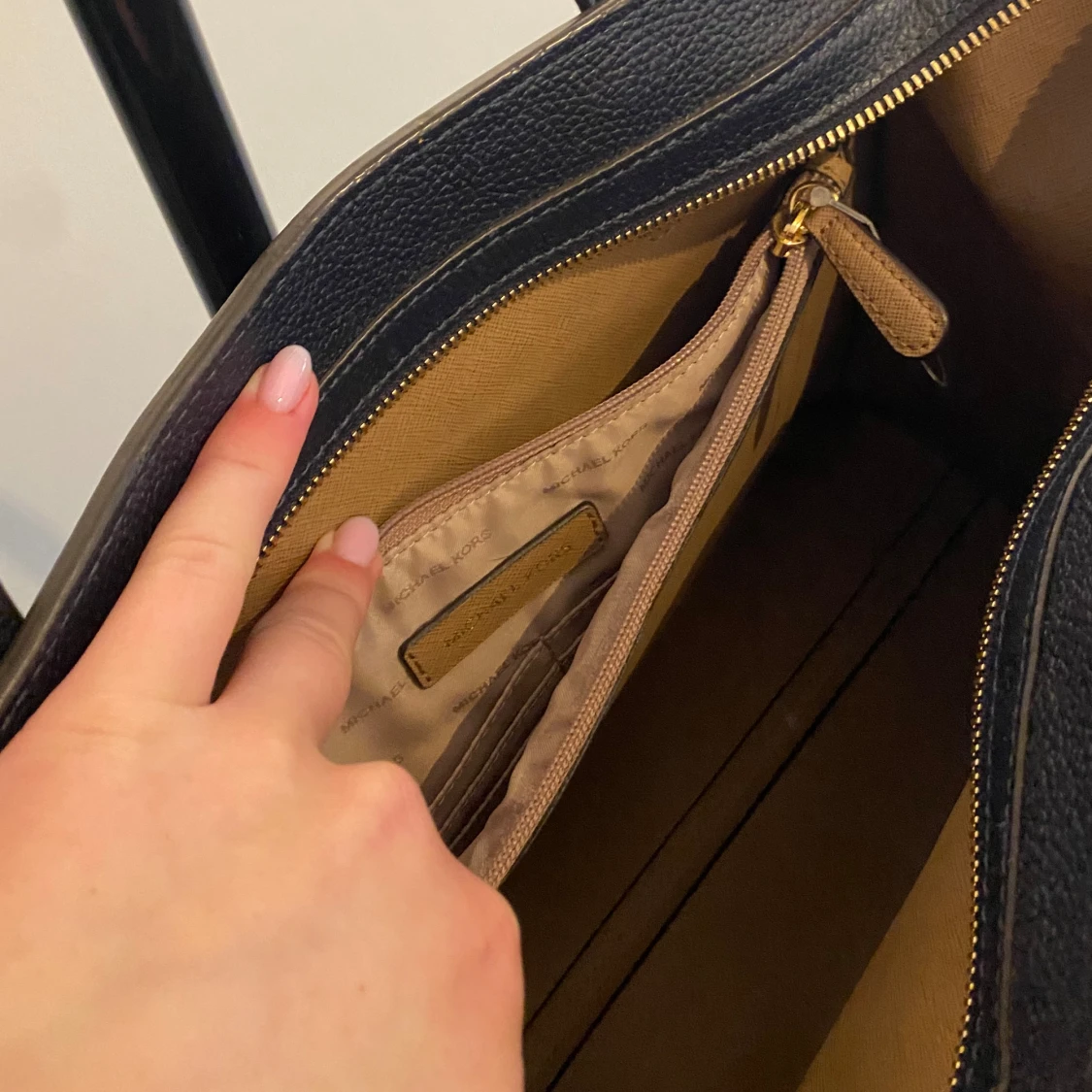 Michael Kors väska  - 90