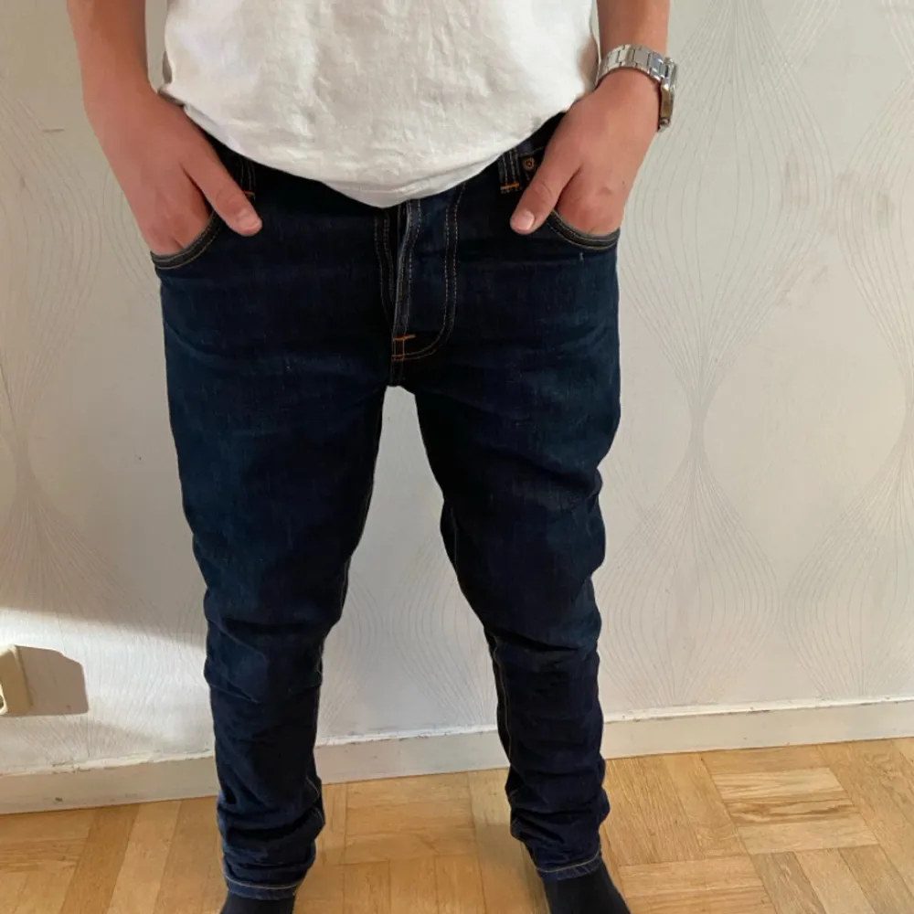 Tja! Just nu säljer vi ett par riktigt fetta Nudie jeans, skick 9/10, storlek W29 L32, kontakta oss vid frågor eller funderingar . Jeans & Byxor.