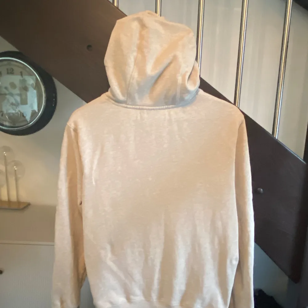 Säljer denna feta hoodien från Morris då den ej kommer till användning  Nypris 1499 Skick 9/10. Hoodies.