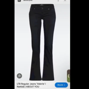 Ltb jeans - Ltb jeans i bra skick, de är lågmidjade💗 de är förstora för mig i midjan så på bilden ser man att det är skosnören i men de kommer jag att ta ut, men det kommer förstås fortfarande vara hål i midjan skriv till mig om mer information💗