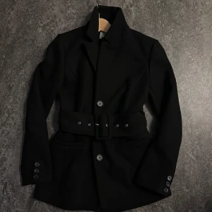 Snygg Jacka från ENVII - Jättesnygg jacka, passar både xs och s 💕