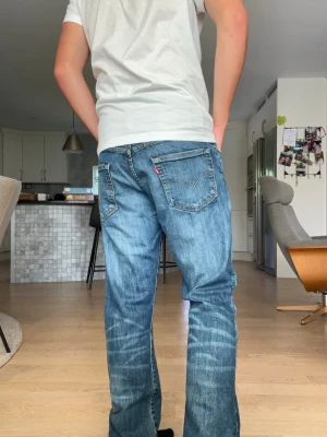 Levi’s 504or - Tjenare! Jag säljer nu mina goa 504 för en bra peng. Den är lite baggy vilket är riktigt skönt o snyggt. Måtten på dem är längd 98 o midja 40