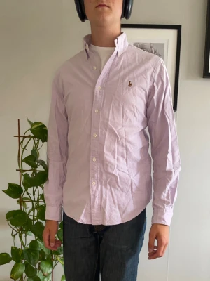 Ralph Lauren Skjorta - Ralph Lauren | Storlek: M Slim Fit  | Skick 9/10 | Färg: Violett | Nypris: 2000kr | 100% Autentic 