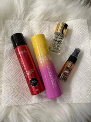 Smink - Säljer lite olika smink produkter💄säljer allt mellan helt nya oöppnade produkter till testat och användt. Gör prisbedömning på hur mycket som finns kvar i produkten med ögonmått och våg🌸 kollar sedan hur mycket produkten är värd nu💞skriv gärna innan ni köper så det inte blir något missförstånd!🙌🏼 skickar bilder och priser i pm! Får inte plats med allt här😅