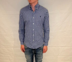 Polo Ralph Lauren Shirt Checked Men's - Rutig skjorta i 100% bomull, pre-owned i mycket fint skick.