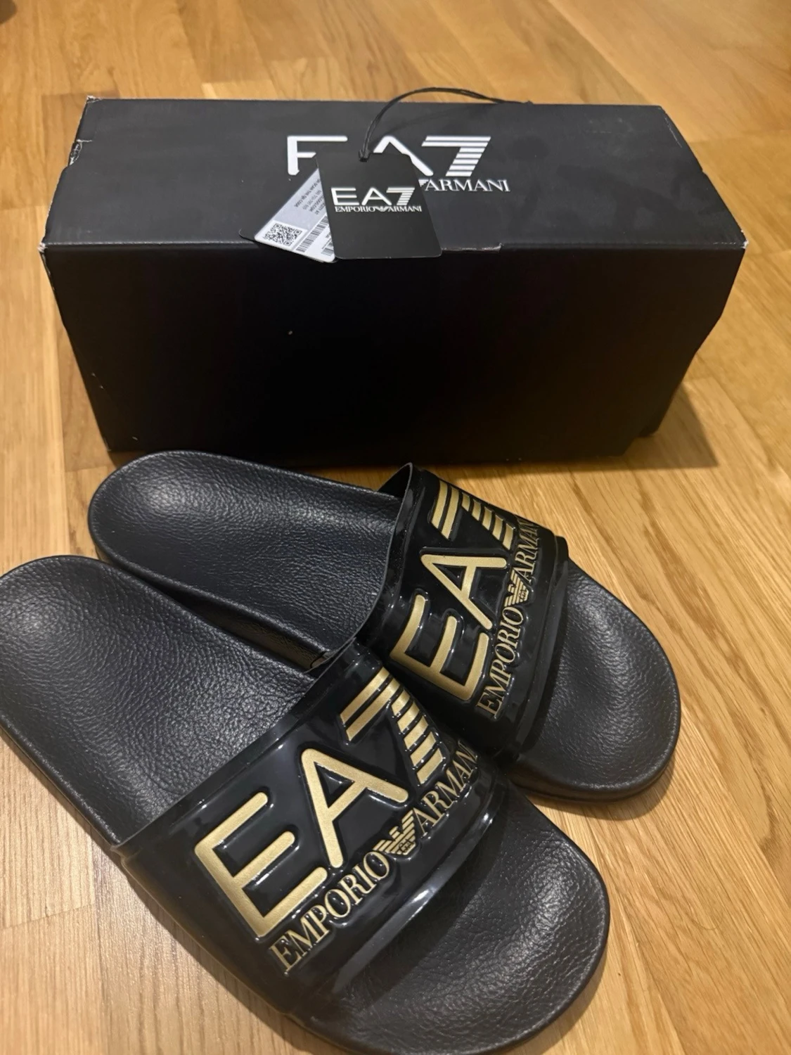 Svarta EA7 Emporio Armani tofflor - 1