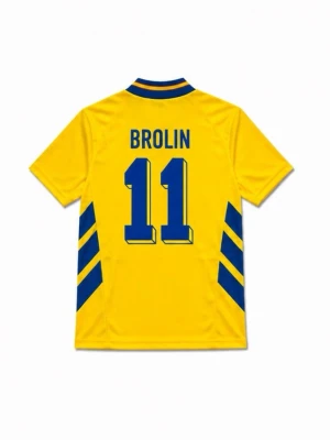 Svensk landslagströja Adidas Brolin - Helt oanvänd Sverige vm94 matchtröja med Brolin på ryggen med nummer 11 . Skriv vid funderingar!