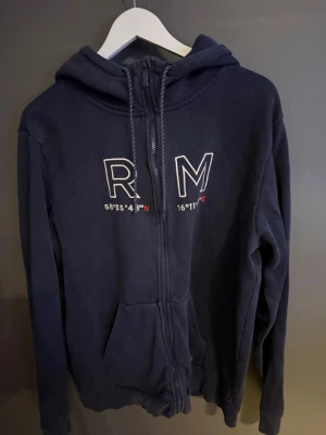 Hoodie med dragkedja - Använd men mycket bra skick