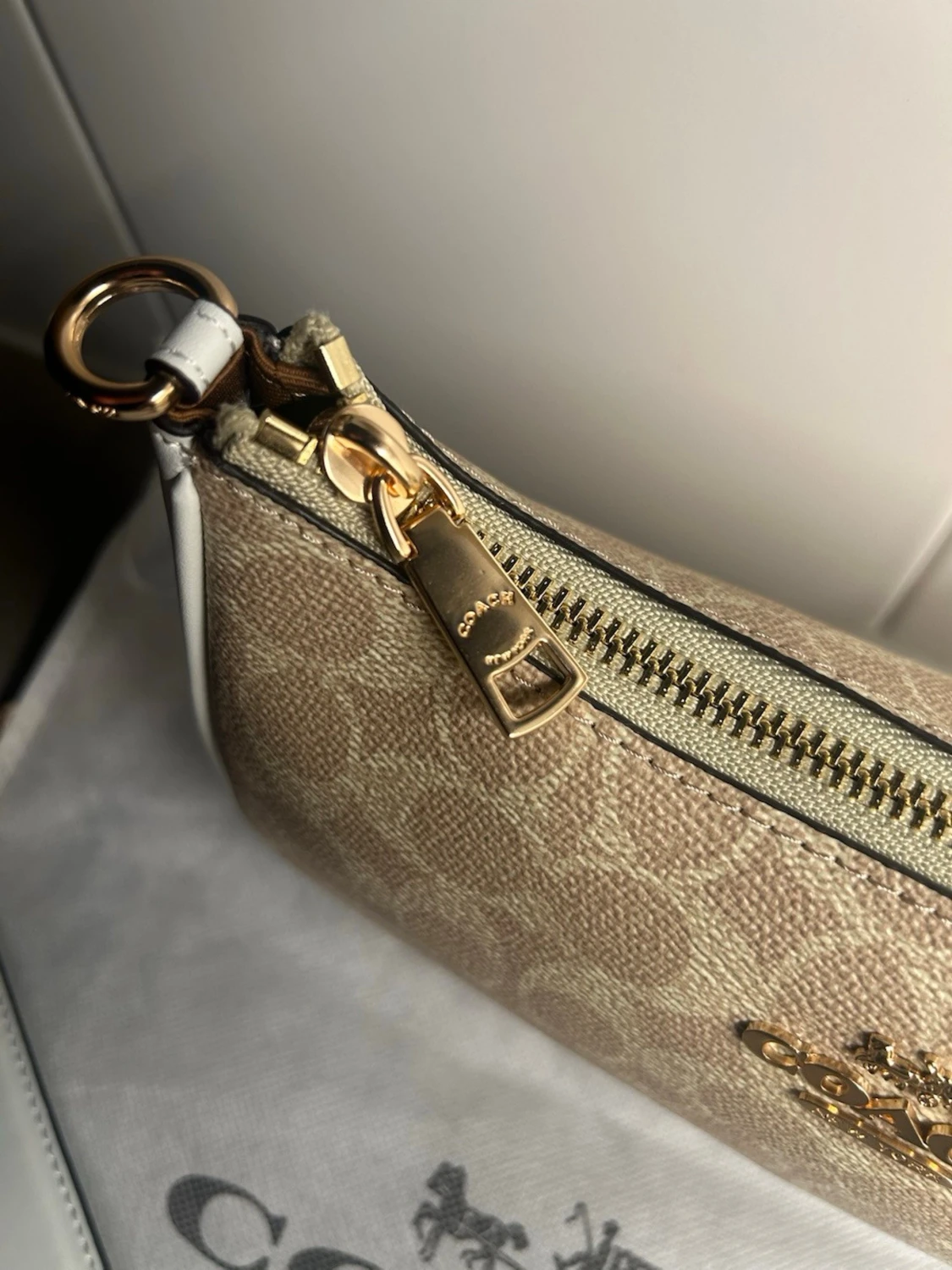 Coach Teri Signature Canvas - 3