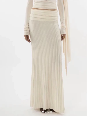 arakii Breeze skirt  - Breeze skirt från Arakii, helt oanvänd med prislapp kvar!💕