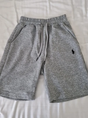 Ralph lauren shorts - Bara använda några gånger, storlek S men passar Xs