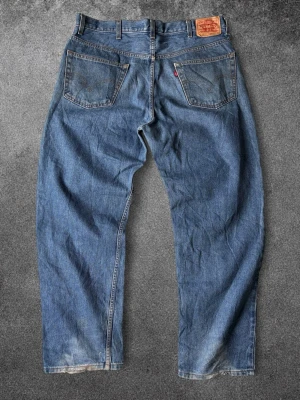 Levis 550 - Levi's 550 Jeans | Storlek 40/32 | Mått: midja 51 cm, längd 110 cm | Skick: Bra | Skickas snabbt, kan gå ner i pris vid snabb affär  Mvh ActiveResell | REF: LEV-029 