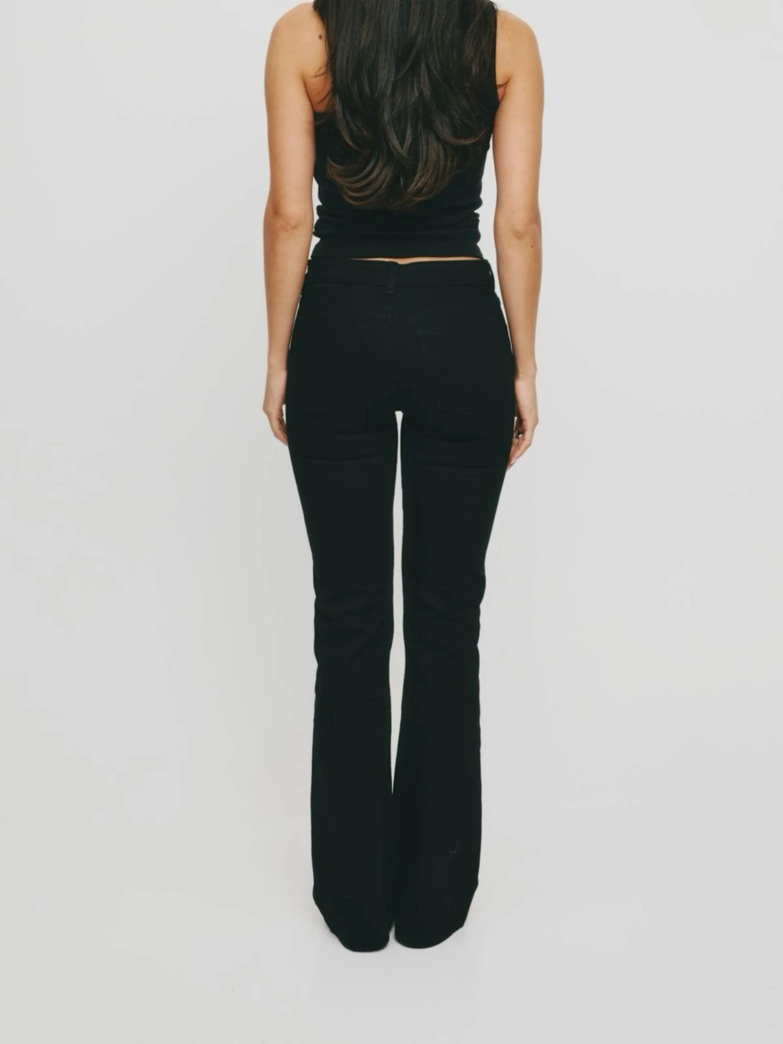 Svarta bootcut jeans  - 1
