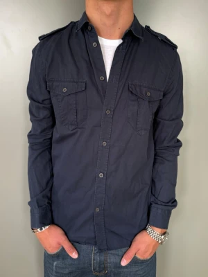 Blå Overshirt - Storlek: S | Skick:10/10 | Nypris: Ca 1399kr
