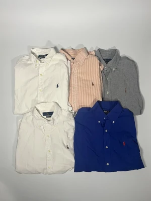 5X Ralph Lauren skjortor - 👕 Plagg: skjortor                                                                                                                       🏷️ Märke/Modell: Ralph lauren                                                ✨ Skick: Fint skick                                                        💬 Vid frågor är det bara att skriva!                                                                                          🛍️ Perfekt om du vill resella själv eller göra ett redigt kap //Gramenti