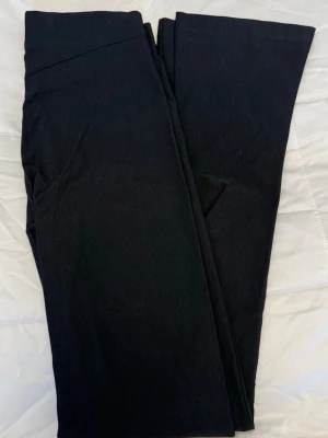 Gina Tricot kostymbyxor superstretch strl.40 - Som nya