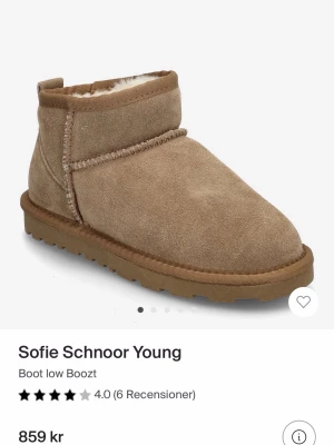 Ugg - Uggs från Sofie schnoor i storlek 39. Bara testade aldrig använda☺️färgen "dark sand"