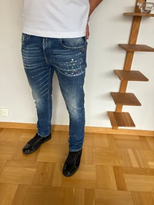 Replay Anbass Jeans - Replay Anbass Jeans Stetch Fit|Pris:449kr|Storlek:W34/L32|Skick:Mycket bra, 9/10|Hör av dig vid minsta lilla fundering eller fråga| 