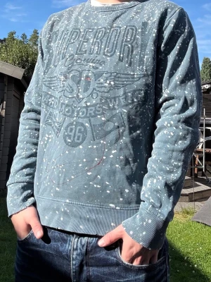 Superdry vintage tröja  - Riktigt snygg unik vintage tröja / pullover från Superdry. Storlek M sitter som S.