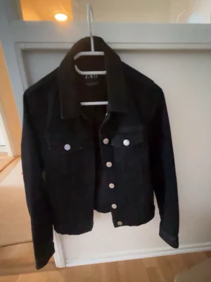 Jeansjacka - .