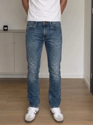 Snygga jack and jones jeans  - Fint skick! W28 L32  Hör av dig vid frågor! 