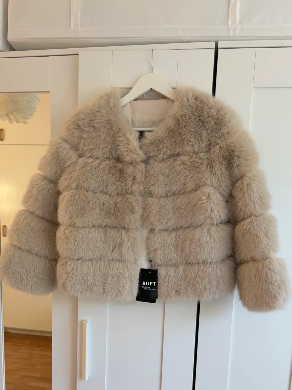 Fluffig fuskpälsjacka från BOPT