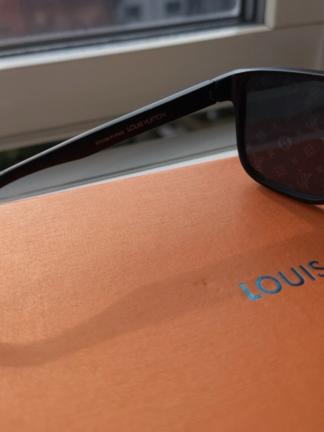 Louis Vui.tton  - 2