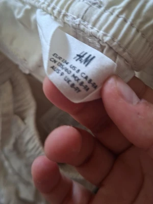 snygga sommar shorts - dom här shortsen passar melan oldrana 10-11 dom e ej använda bra test användare 