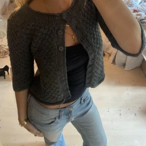 vintage babydoll kofta - jättesöt vintage kofta i bra skick, utan lappar men jag uppskattar storleken som xs/s 🤍