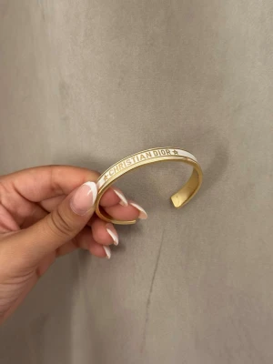 Guld/vit lyx armband  - Lyx armband 
