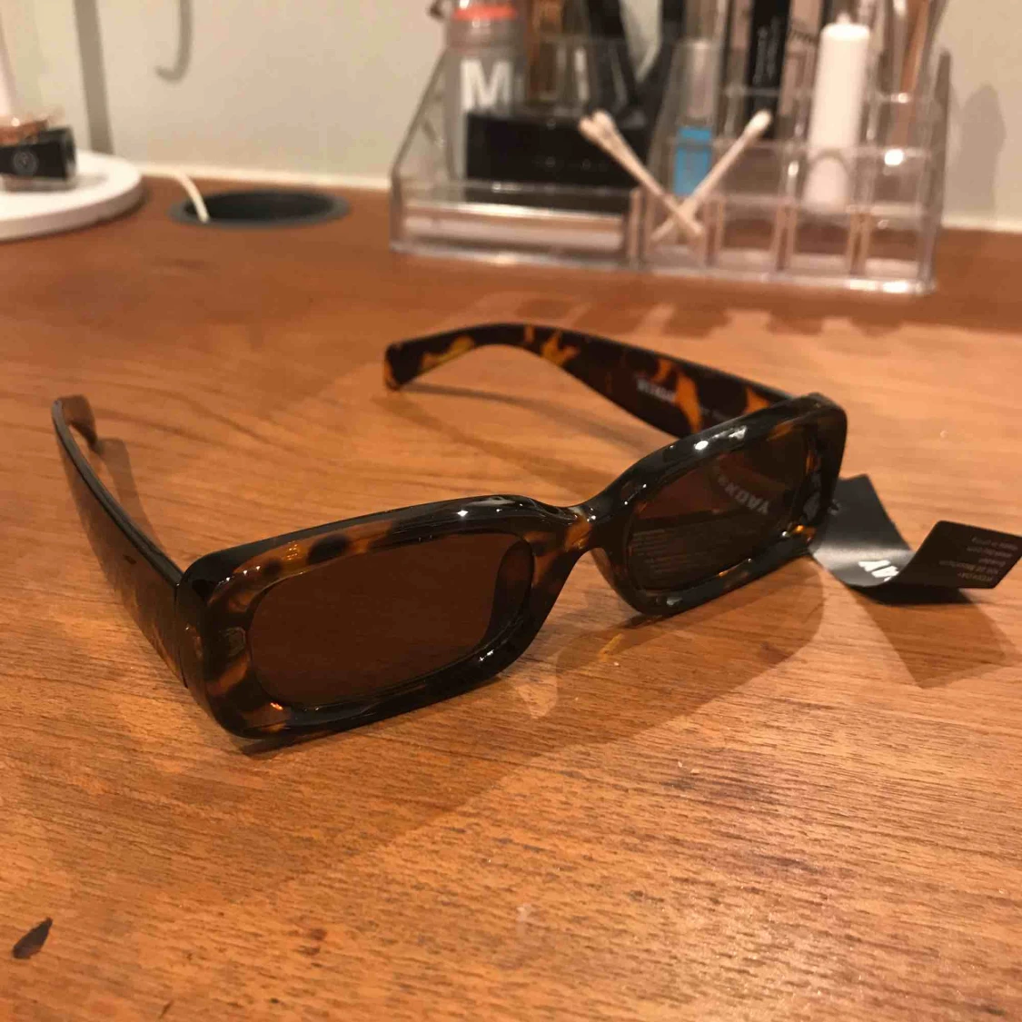 Solglasögon Weekday