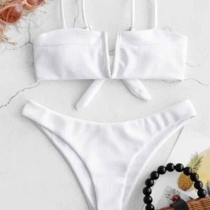  - Säljer denna ass snygga bikinin från Zaful, storlek S, vitt