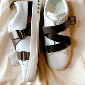 Shoes for sale!  - Valentino GARAVANI shoes. Original price: 6,000kr 