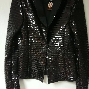 Svart paljett jacka från kollektion Heidi Klum - As läcker paljett jacka, helt ny, taggar kvar