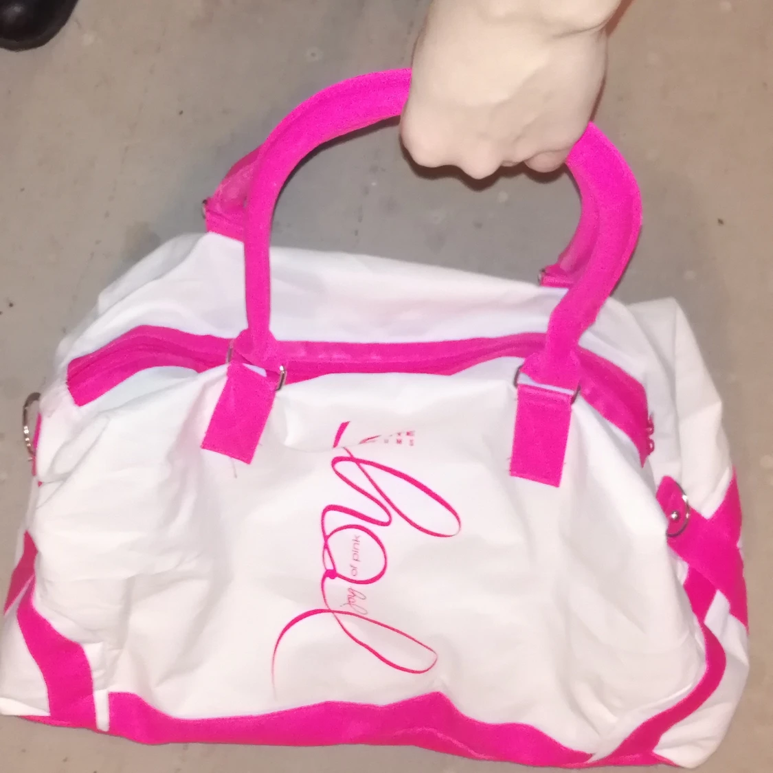 🌸 Lacoste resväska 🌸 - 1