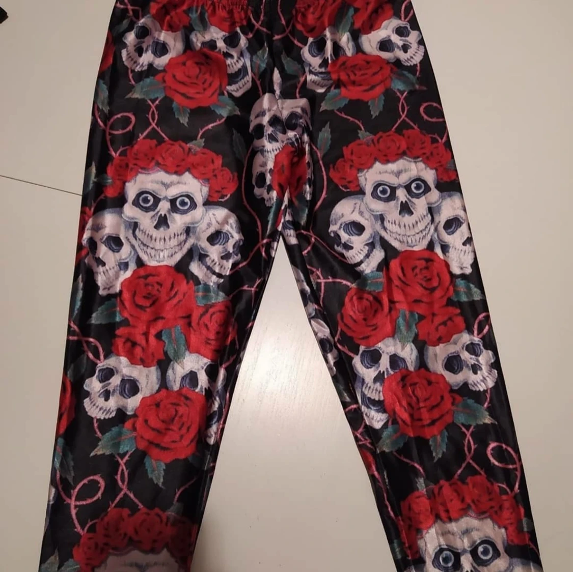 OANVÄNDA Coola dödskalle leggings strl XS/S