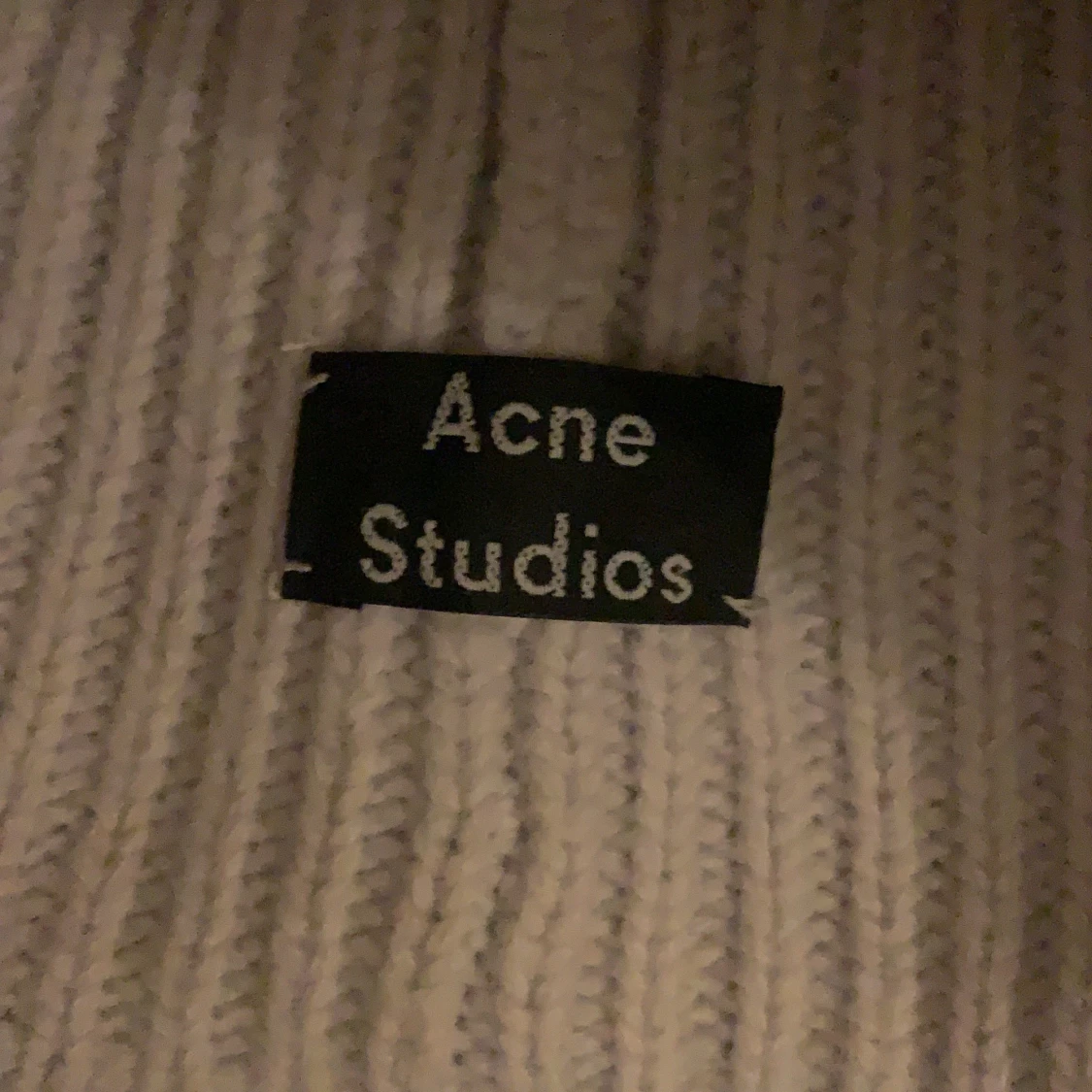Acne mössa  - 91