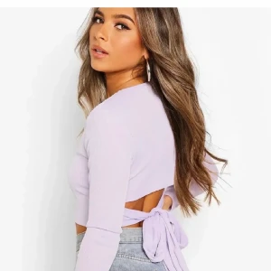 Öppen i ryggen - Jätte fin, helt oanvänd 