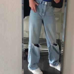 Zara jeans - Säljer dessa slutsålda jeansen från zara. I strl 34