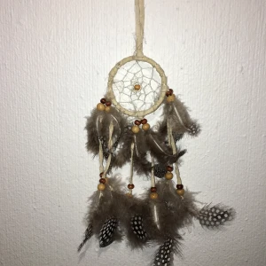 Drömfångare - Drömfångare. Pris 70kr. Jag bjuder på frakt. Kan mötas upp i Lund. Jag tar swish