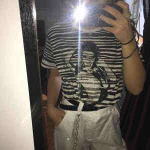  - Beyonce t-shirt i bra skick. Strl. M men jag har den som oversized (vanligtvis xs)
