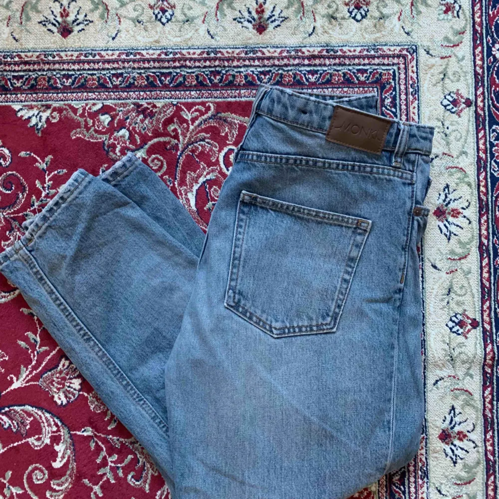 En jeansdröm från monki 🦋. Jeans & Byxor.